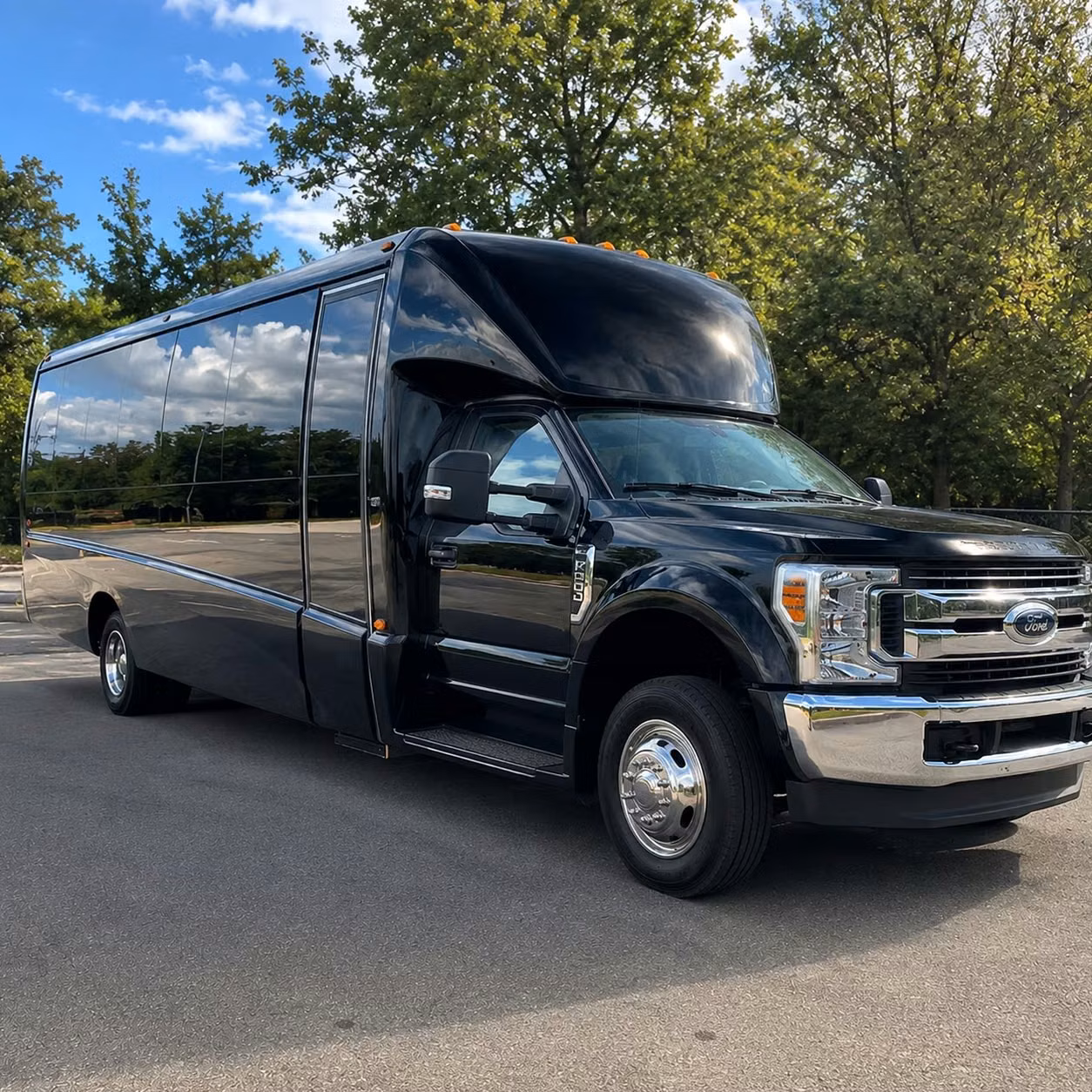 15 passenger minibus