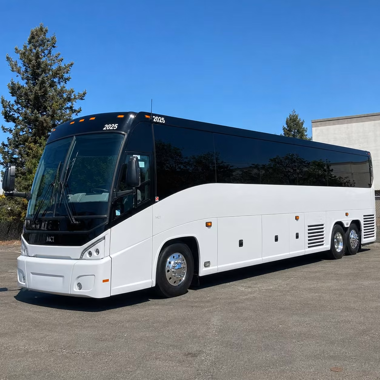 multi day bus rentals from merced for tournaments conferences and group tours